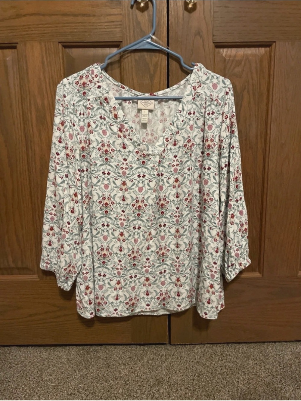 St. John's Bay White V-Neck Floral Tunic with Red Accents